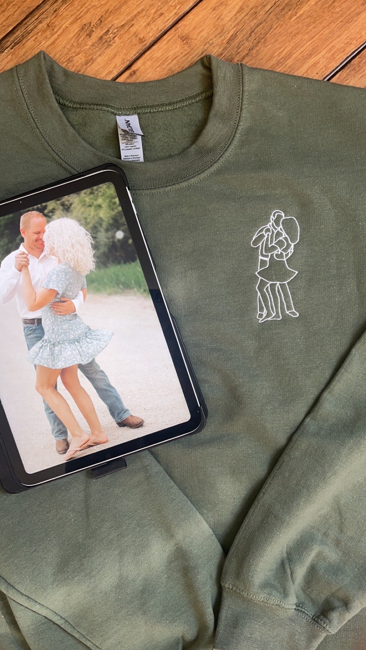Embroidered outline picture, photo embroidery, custom, photo keepsake, picture sweater, gift, keepsake, personalized