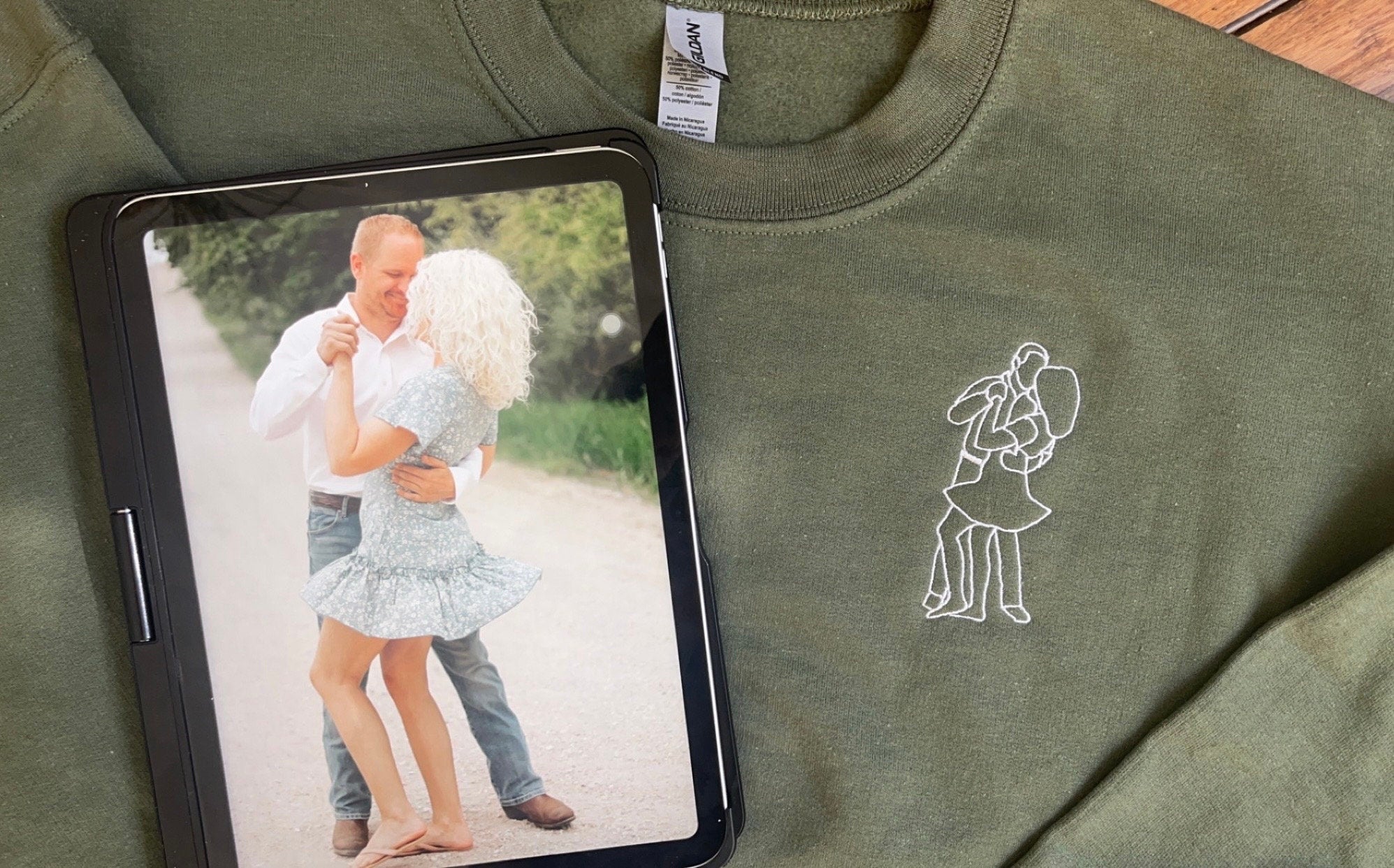 Embroidered outline picture, photo embroidery, custom, photo keepsake, picture sweater, gift, keepsake, personalized
